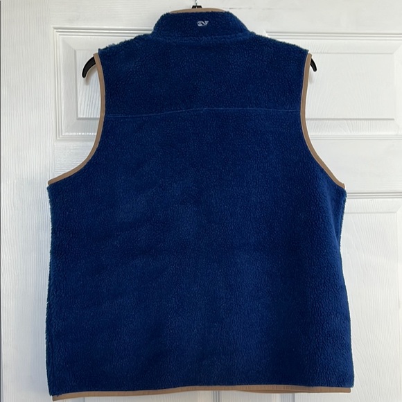 Vineyard Vines Sherpa Vest (Size: L) - Picture 2 of 7